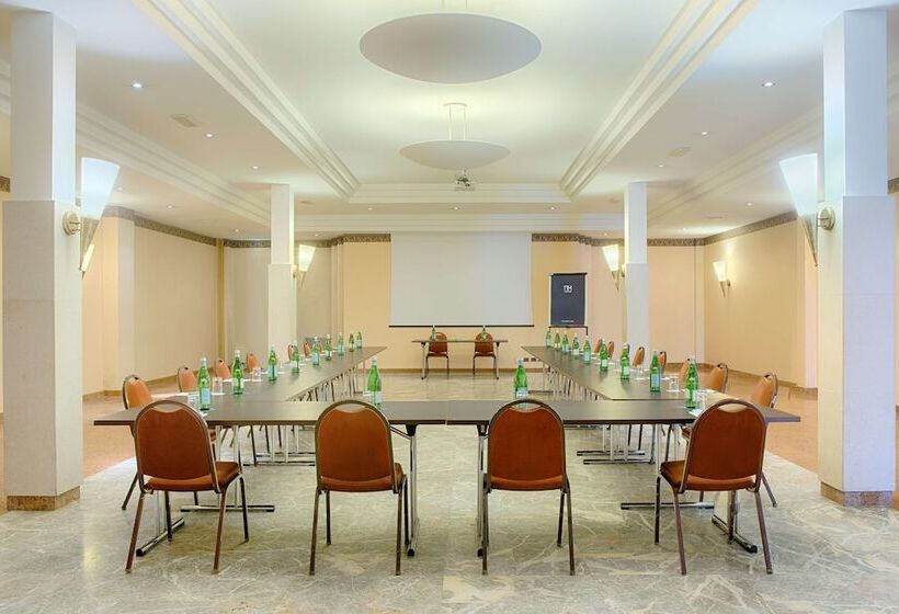 هتل NH Ravenna
