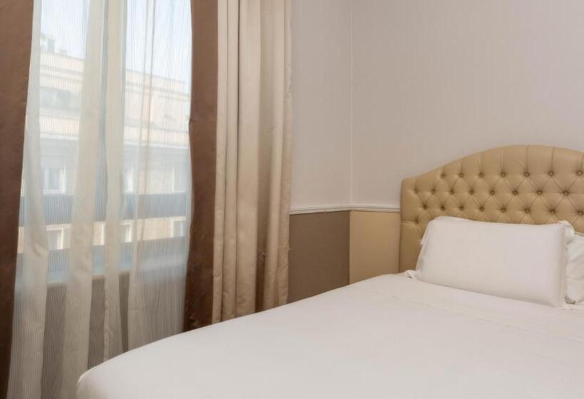 هتل Radisson Blu Ghr , Rome