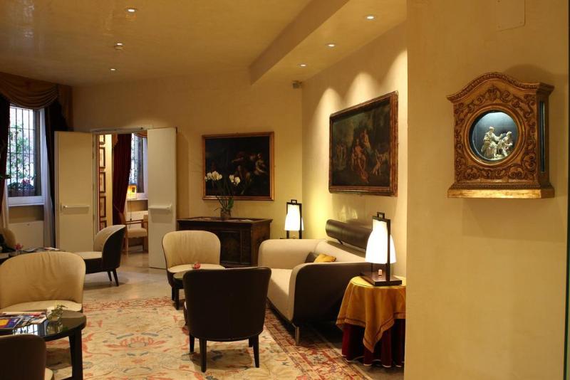 Hotel Raphael – Relais & Châteaux