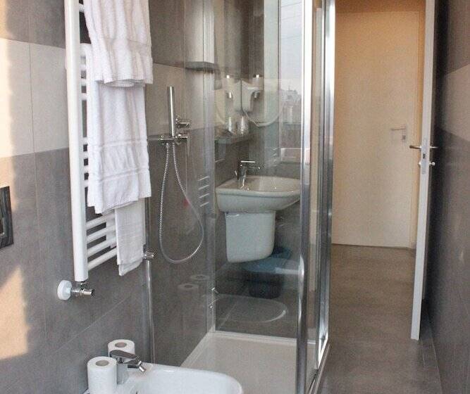 Fotos del hotel Rex Milano:  17