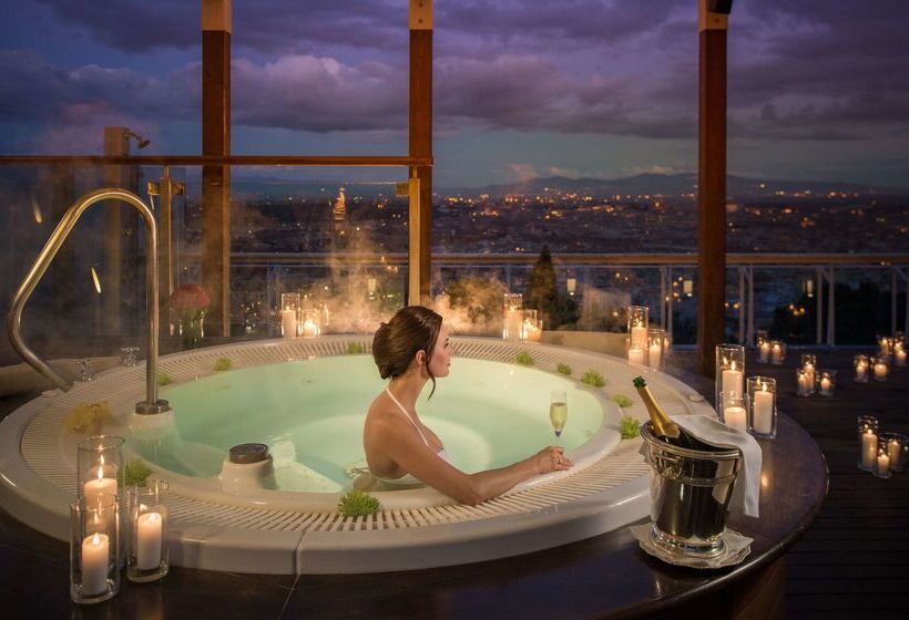 Hotell Rome Cavalieri A Waldorf Astoria