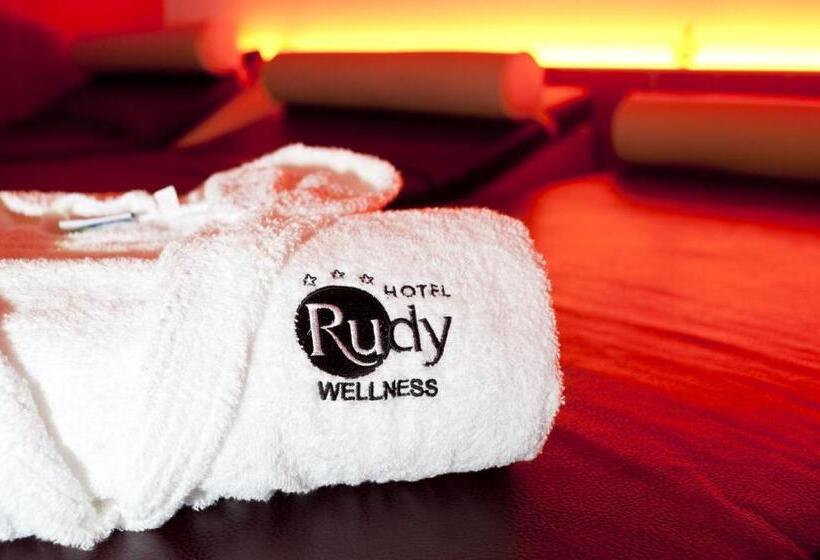 هتل Rudy