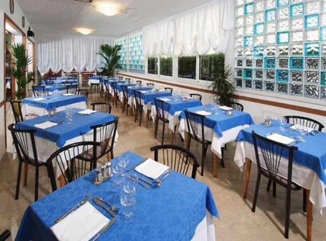 هتل Saint Tropez Spa & Restaurant