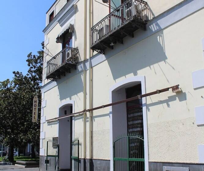 هتل Santuario Pompei