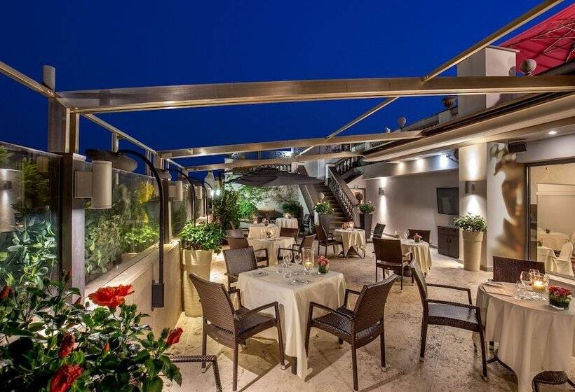 Fotos del hotel Savoy:  3