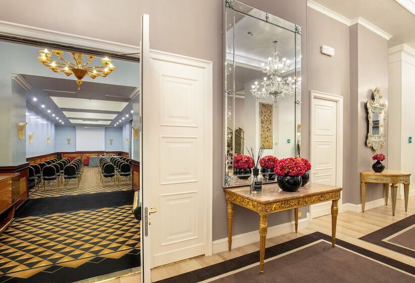 Fotos del hotel Savoy:  34