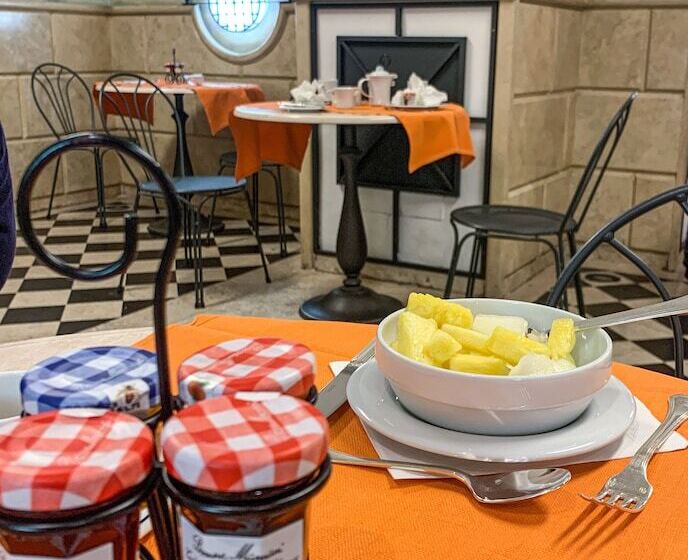 Fotos del hotel Savoy:  21