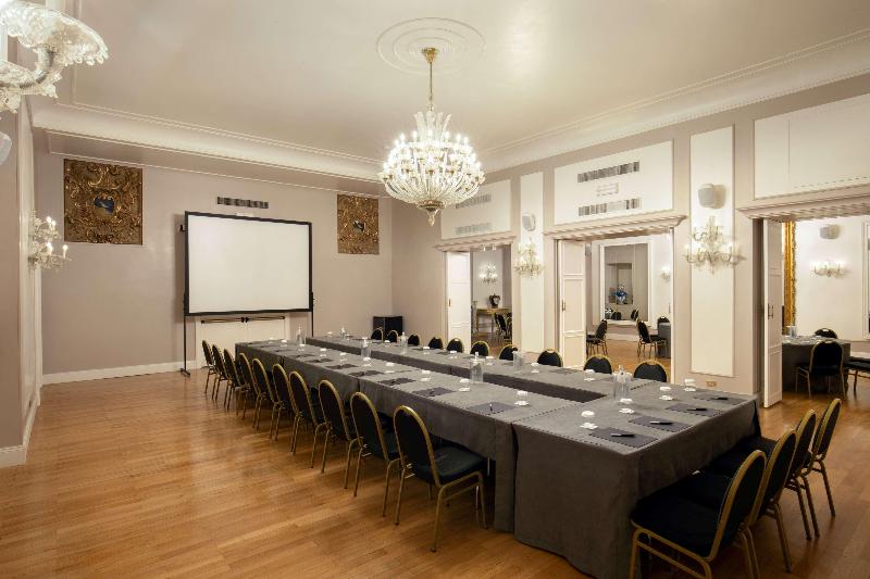 Fotos del hotel Savoy:  50