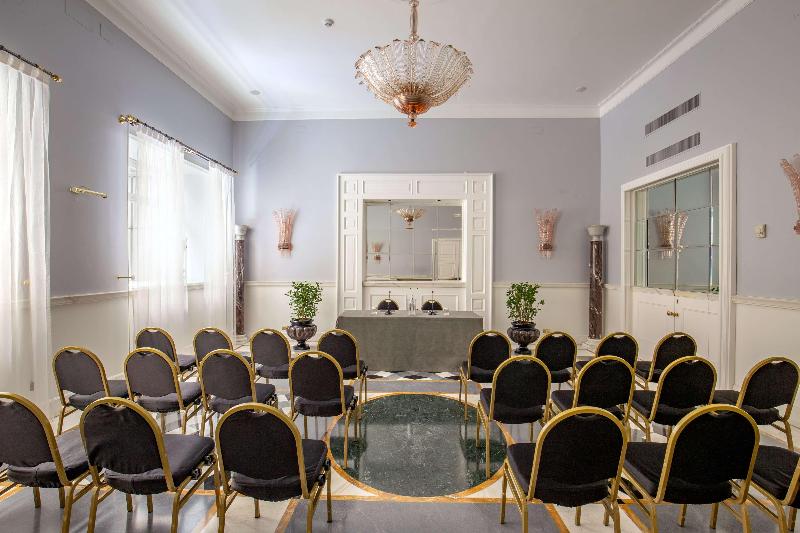 Fotos del hotel Savoy:  20