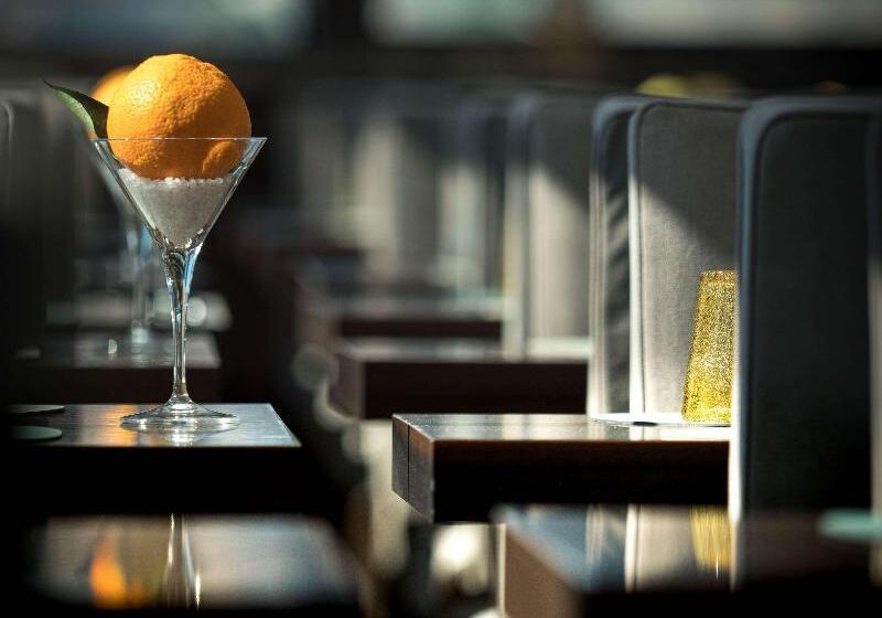 هتل De Bonart Naples   Curio Collection By Hilton