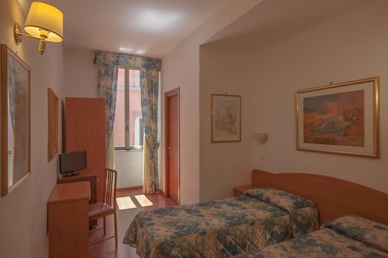 Fotos del hotel Tirreno:  33