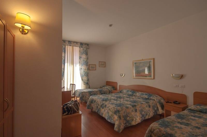 Fotos del hotel Tirreno:  31