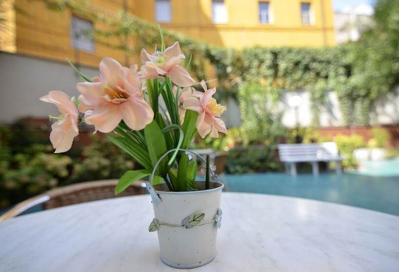 Fotos del hotel Tirreno:  5