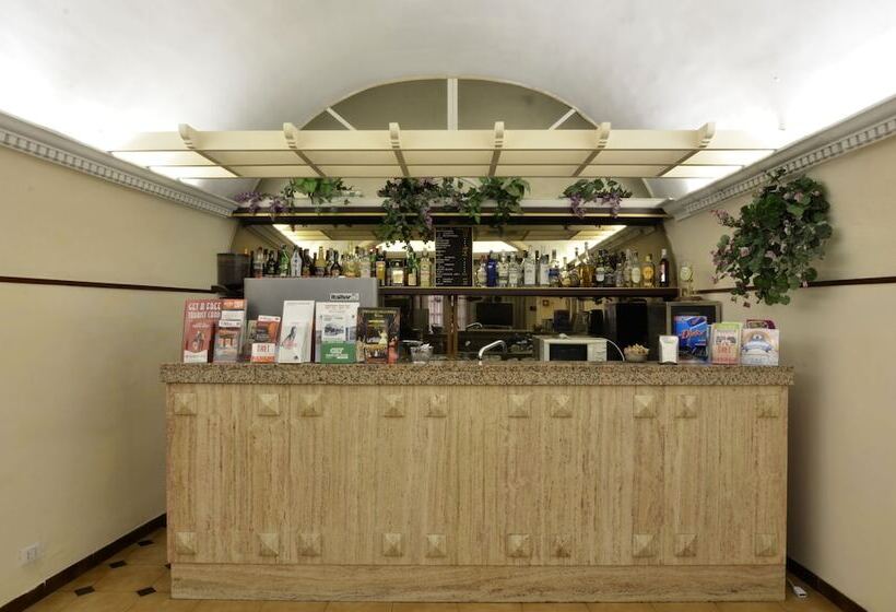 Fotos del hotel Tirreno:  19