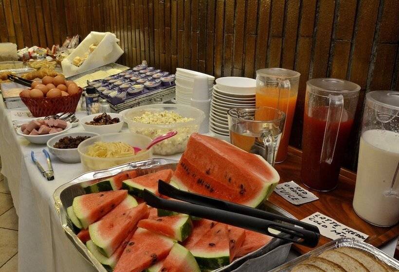 Fotos del hotel Tirreno:  11