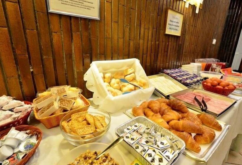 Fotos del hotel Tirreno:  6