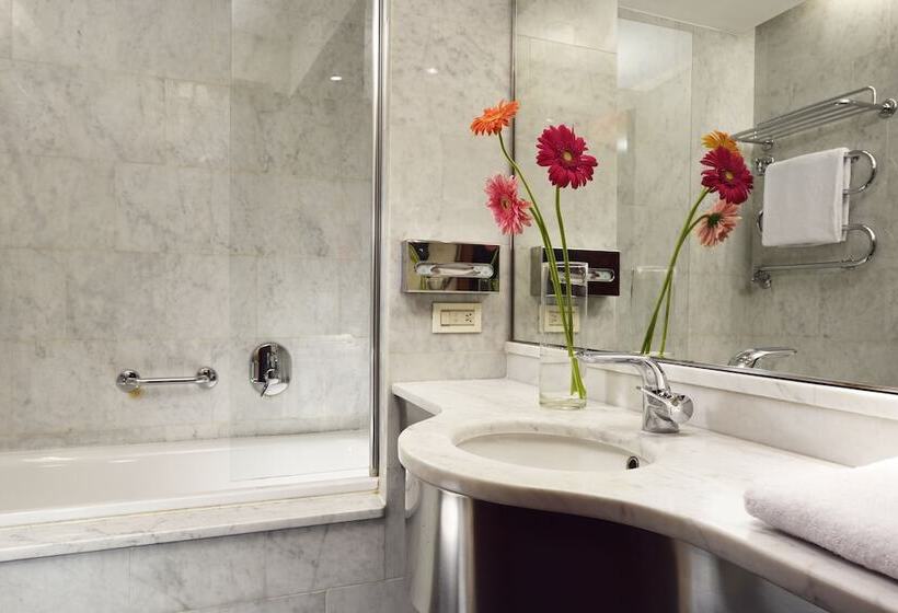 Fotos del hotel Unahotels Mediterraneo Milano:  39