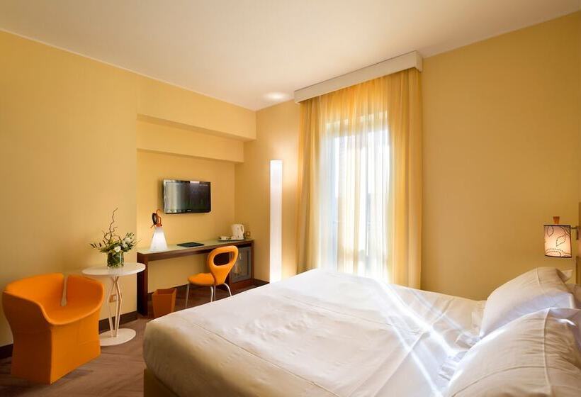 Fotos del hotel Unahotels Mediterraneo Milano:  6
