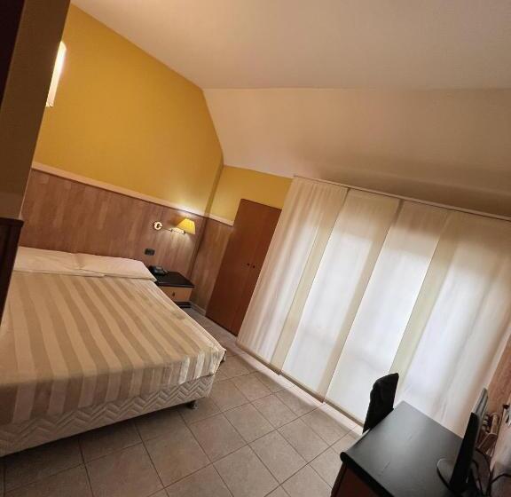 Fotos del hotel Valganna:  2