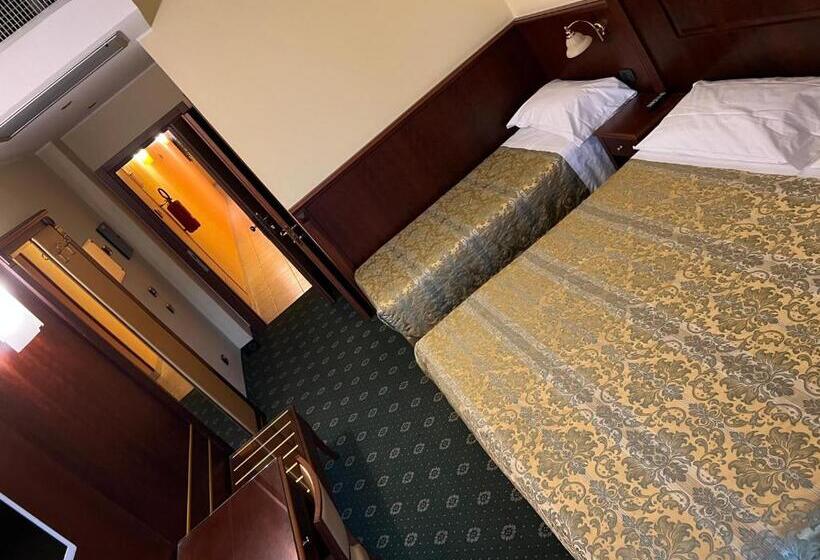 Fotos del hotel Valganna:  3