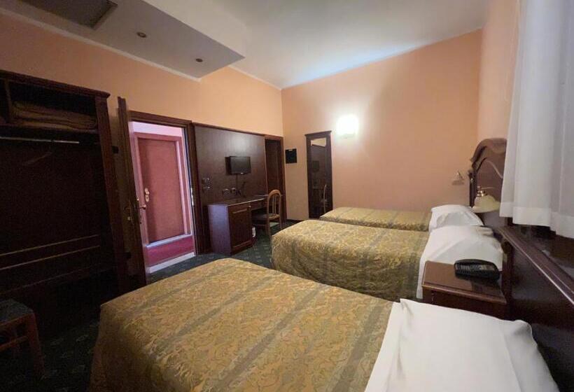 Fotos del hotel Valganna:  6