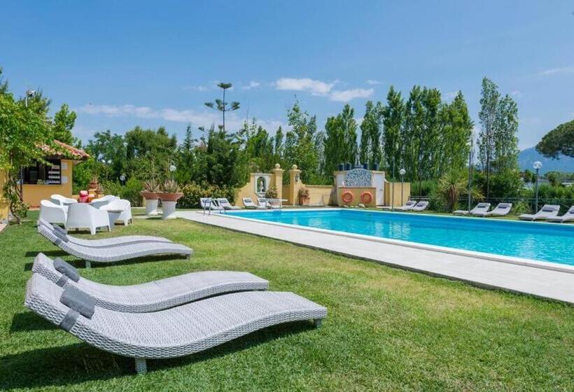 هتل Villa Rita