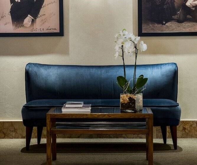 Fotos del hotel Accademia:  16 Fotos del hotel Accademia:  16