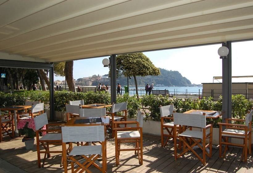 هتل Albergo Celeste