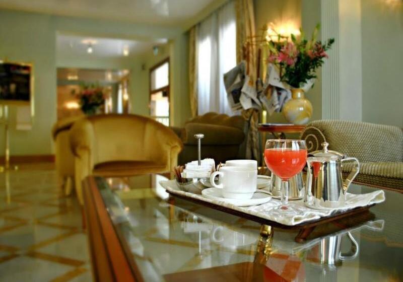 Fotos del hotel Carlton Capri:  19