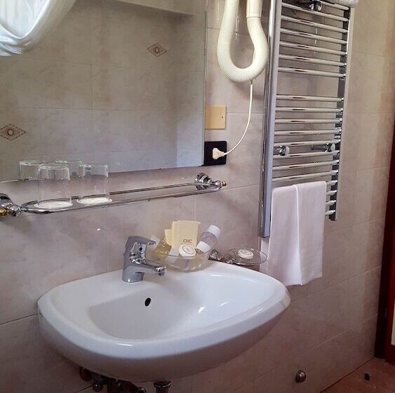 Fotos del hotel Carlton Capri:  6