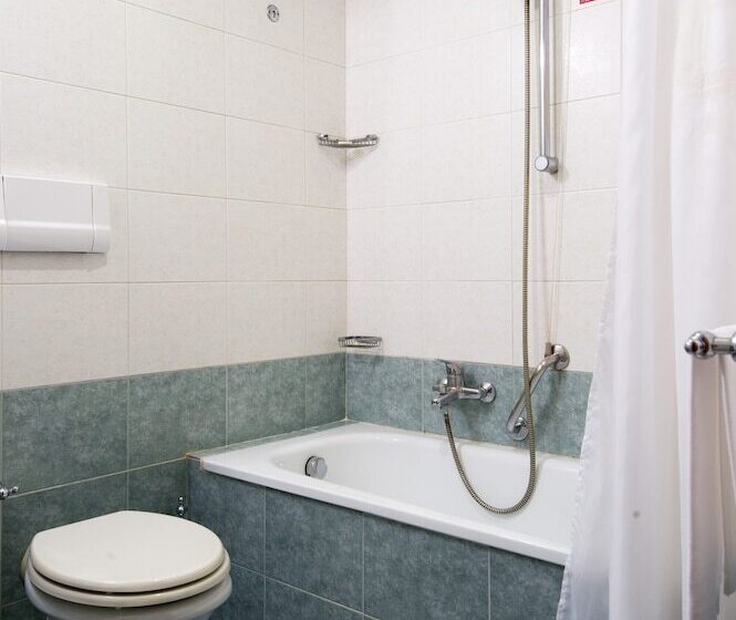 Fotos del hotel Carlton Capri:  5