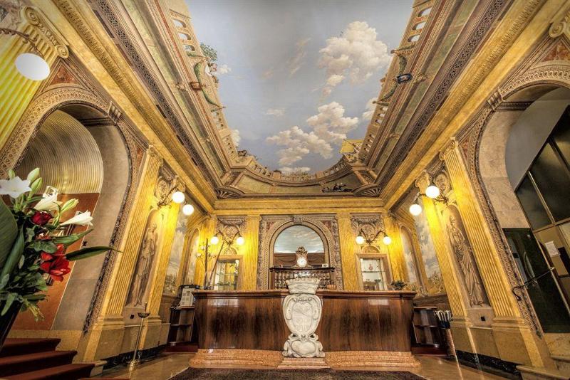هتل Colomba D'oro
