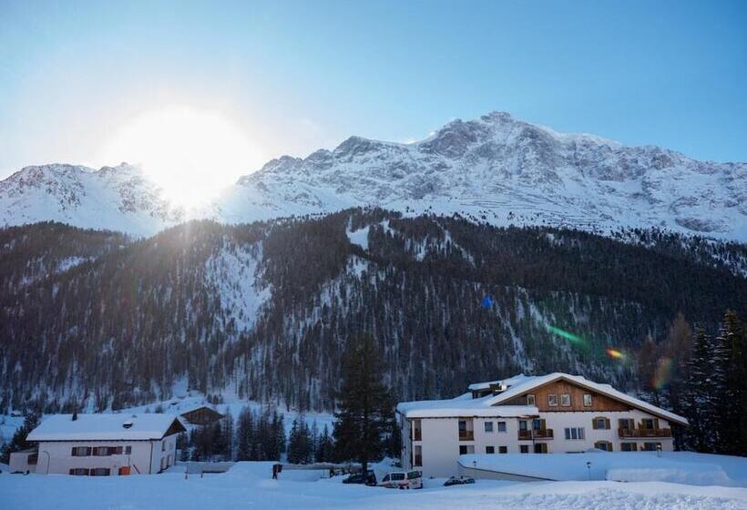 בית מלון כפרי Cristallo