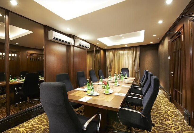 Fotos del hotel él  Royale Bandung:  8