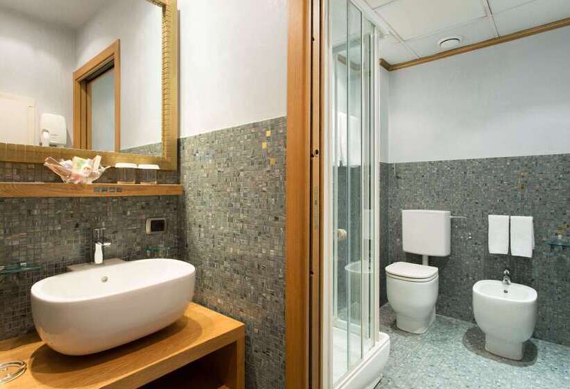 Fotos del hotel Firenze:  65 Fotos del hotel Firenze:  65