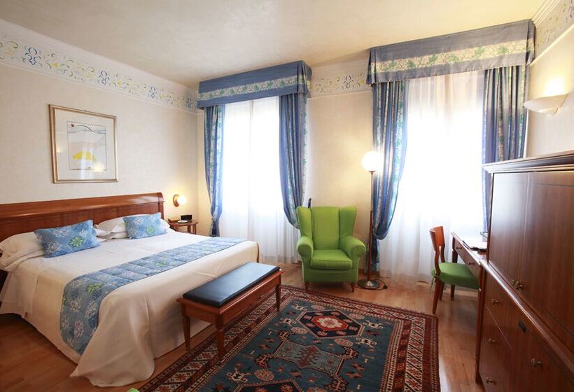 Fotos del hotel Firenze:  25 Fotos del hotel Firenze:  25