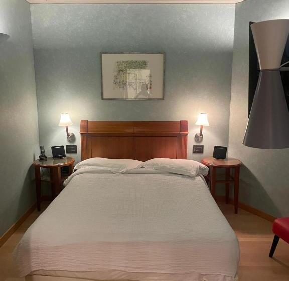 Fotos del hotel Firenze:  3 Fotos del hotel Firenze:  3