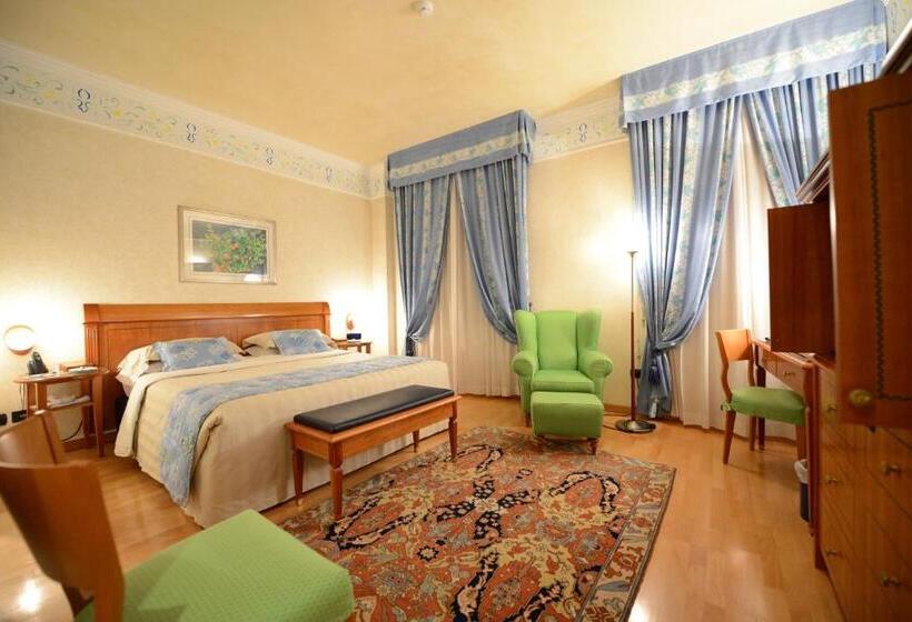 Fotos del hotel Firenze:  9 Fotos del hotel Firenze:  9