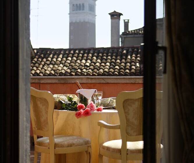 هتل Gorizia A La Valigia