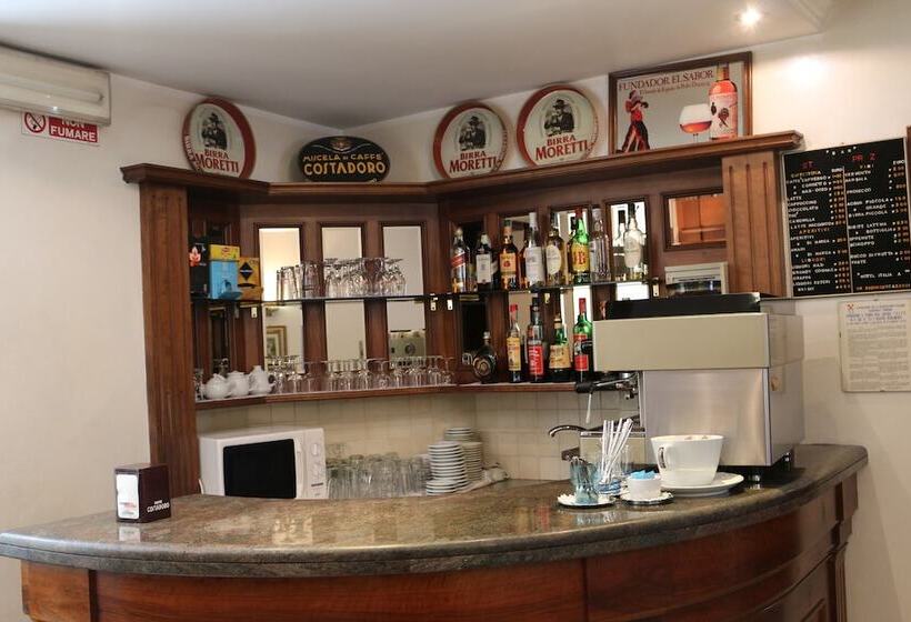 Fotos del hotel Italia:  51