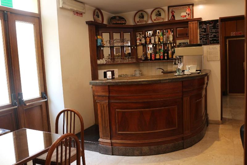 Fotos del hotel Italia:  34