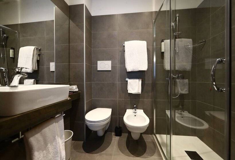 Fotos del hotel Italia:  5 Fotos del hotel Italia:  5