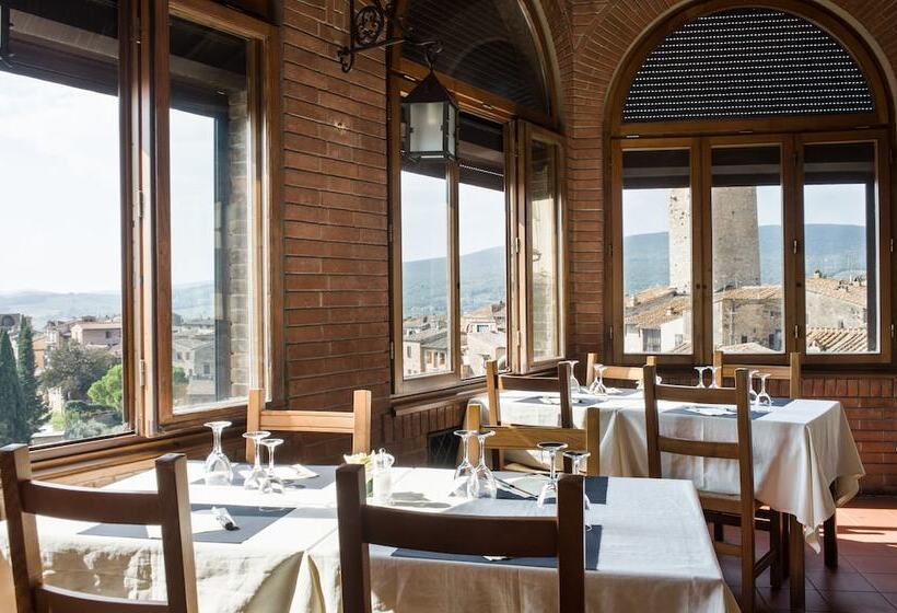 ホテル La Cisterna