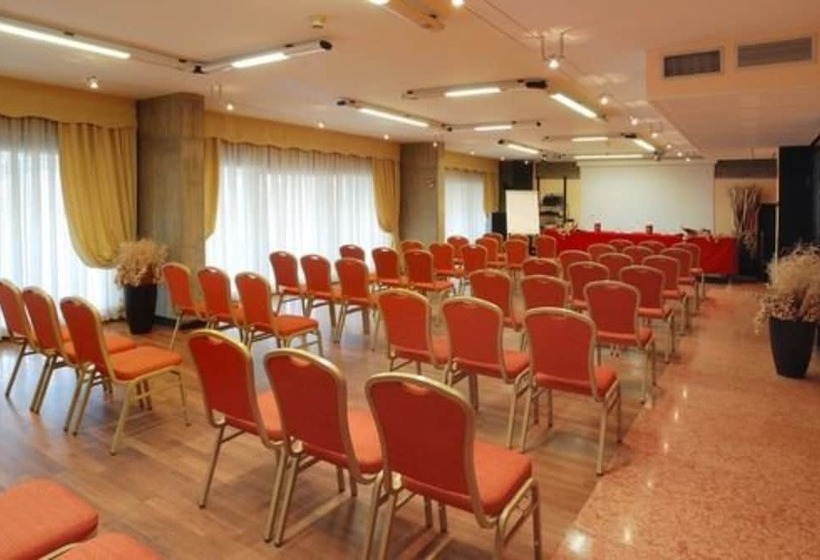 Fotos del hotel Leopardi:  24 Fotos del hotel Leopardi:  24