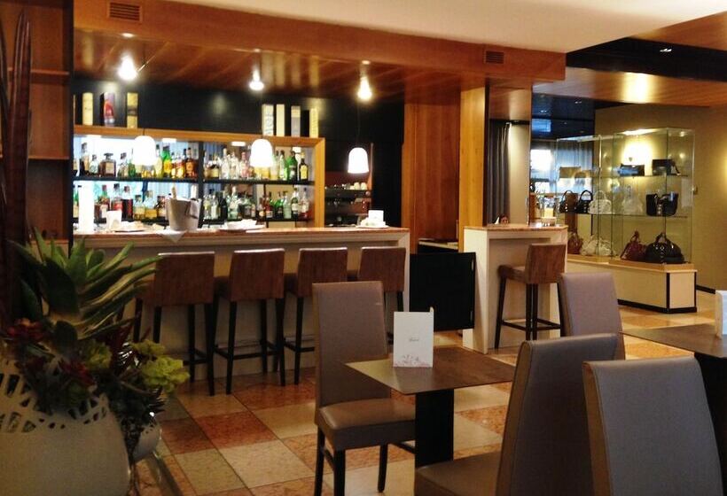 Fotos del hotel Leopardi:  16 Fotos del hotel Leopardi:  16