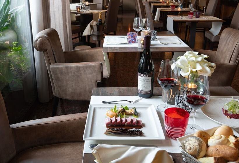 Fotos del hotel Leopardi:  9 Fotos del hotel Leopardi:  9