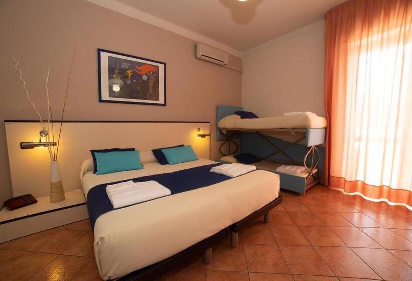 ホテル Mediterraneo