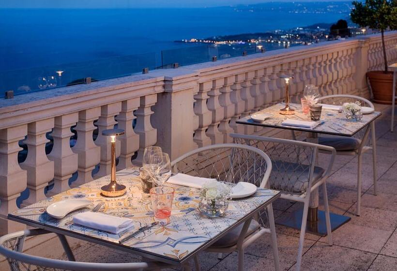 هتل NH Collection Taormina
