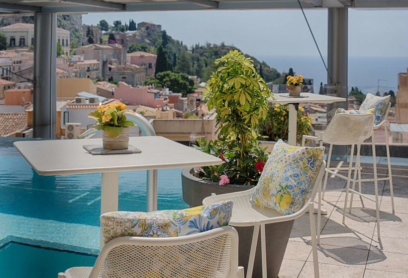 هتل NH Collection Taormina