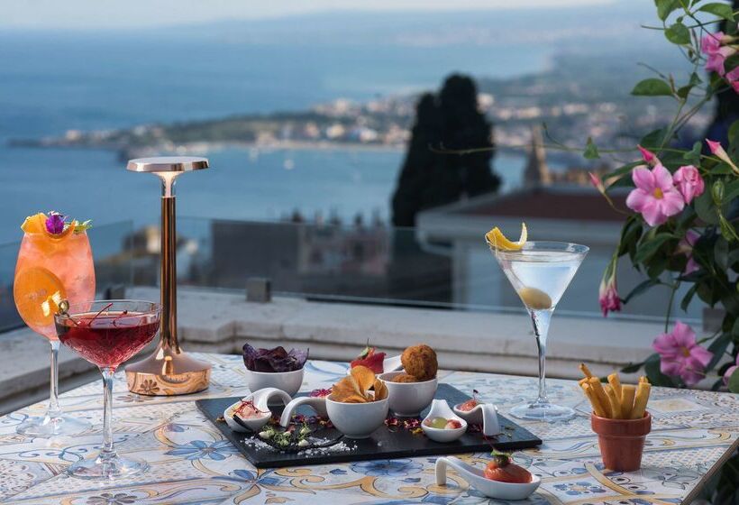 هتل NH Collection Taormina